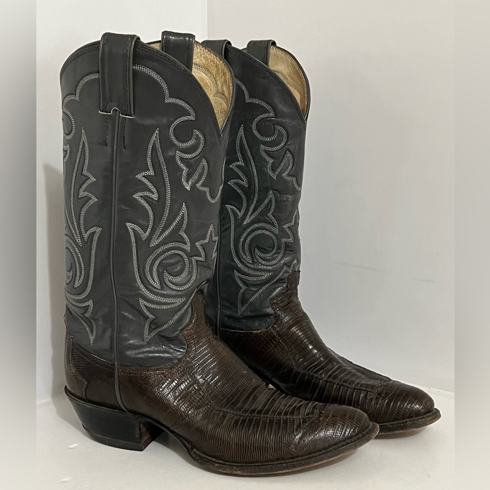 Justin Boots Black and Brown Women's Cowboy Boots